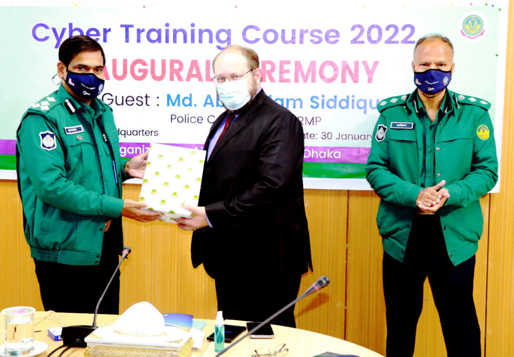 মার্কিন দূতাবাসের তত্ত্বাবধানে আরএমপির সাইবার ট্রেনিং কোর্স শুরু