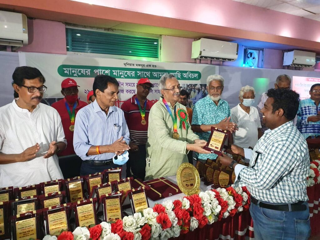 জামিল ব্রিগেডের সম্মাননা পেলেন সম্মুখযোদ্ধা ও গণমাধ্যমকর্মীরা