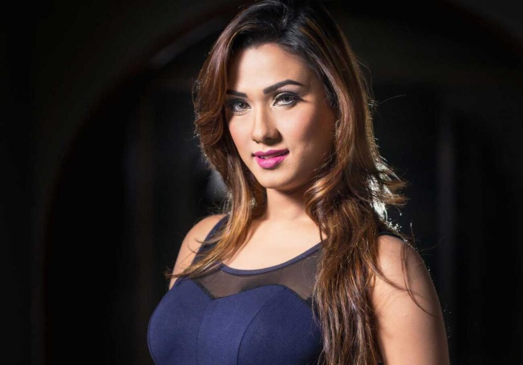 টিকটকে আবেদন ছড়াচ্ছেন ববি