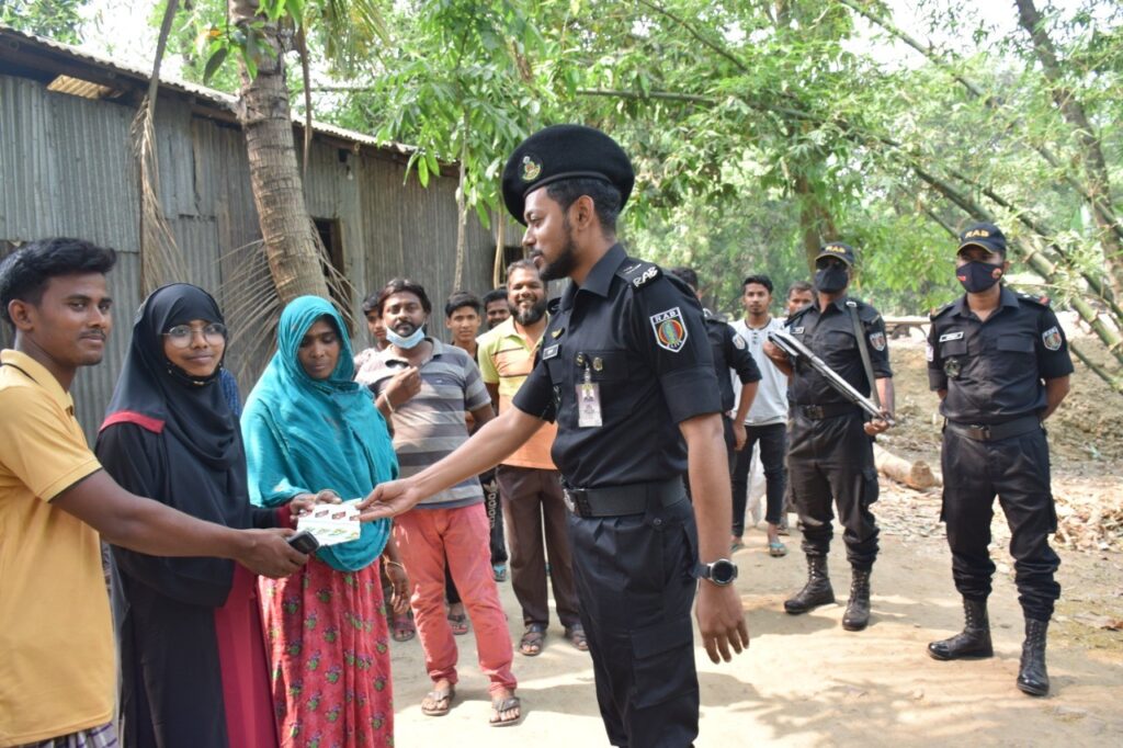 মেডিকেলে ভর্তি হতে না পারা সেই অন্তরার পাশে র‌্যাব-৫