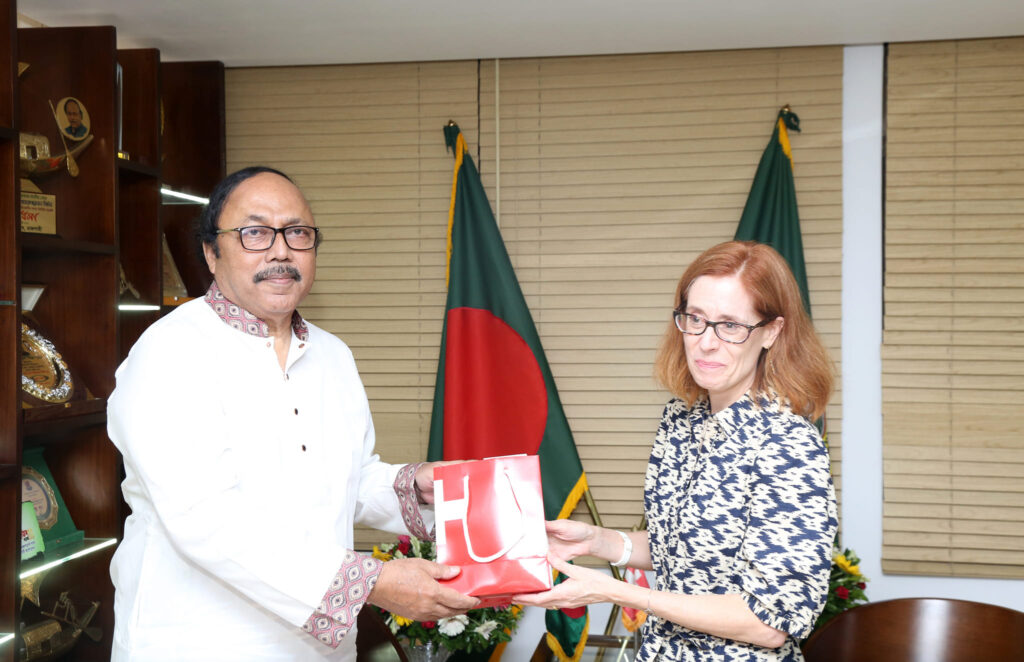 রাজশাহী নগরী দেখে মুগ্ধ সুইজারল্যান্ডের রাষ্ট্রদূত