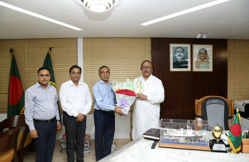 রাসিক মেয়রের সাথে রাকাব’র নবনিযুক্ত এমডির সাক্ষাৎ