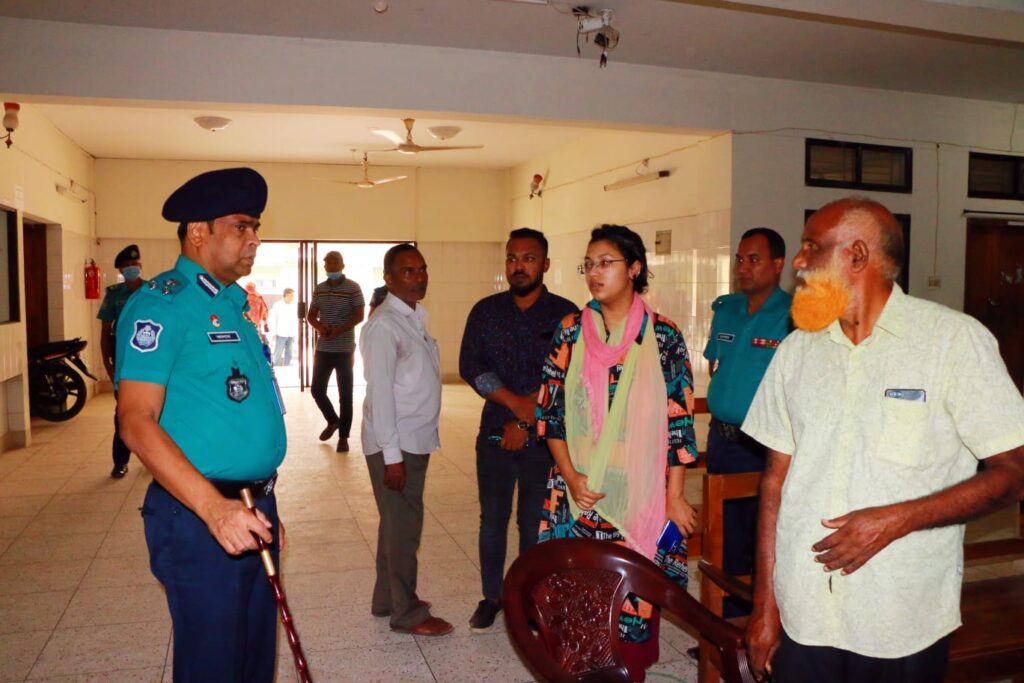 রাজপাড়া থানা ও বিভাগীয় পুলিশ হাসপাতাল পরিদর্শনে কশিনার