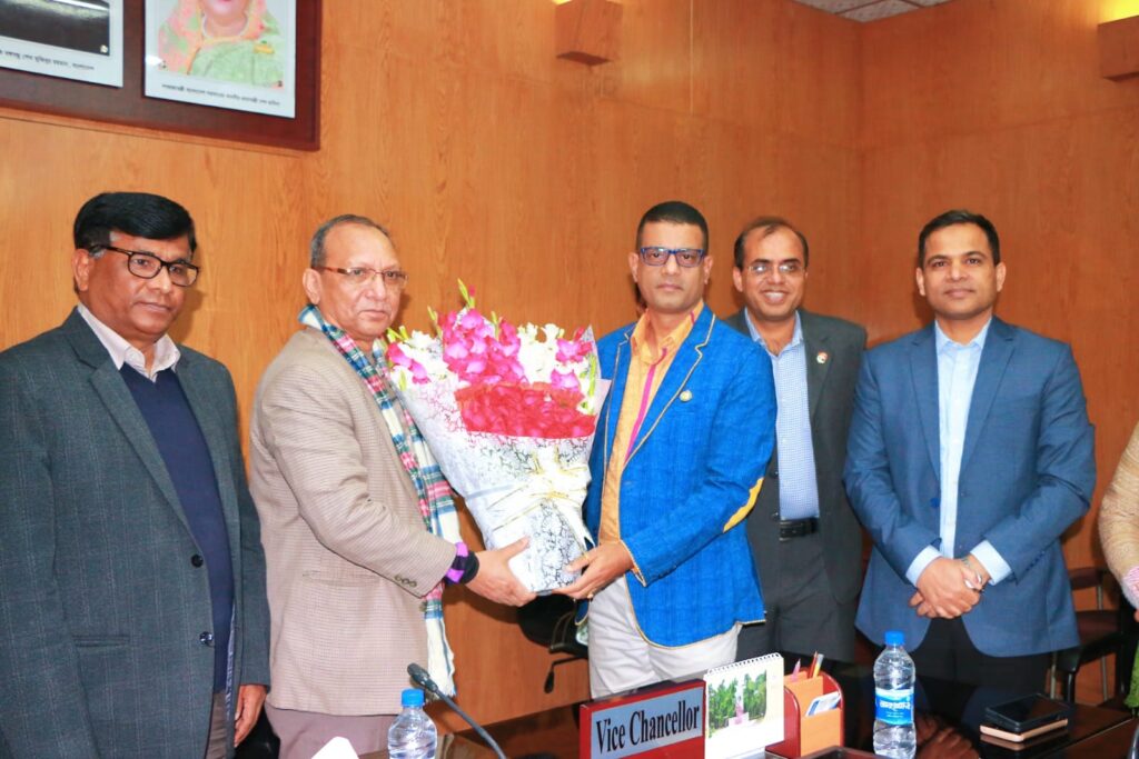 রাবি উপাচার্যের সাথে আরএমপি কমিশনারের সৌজন্য সাক্ষাৎ