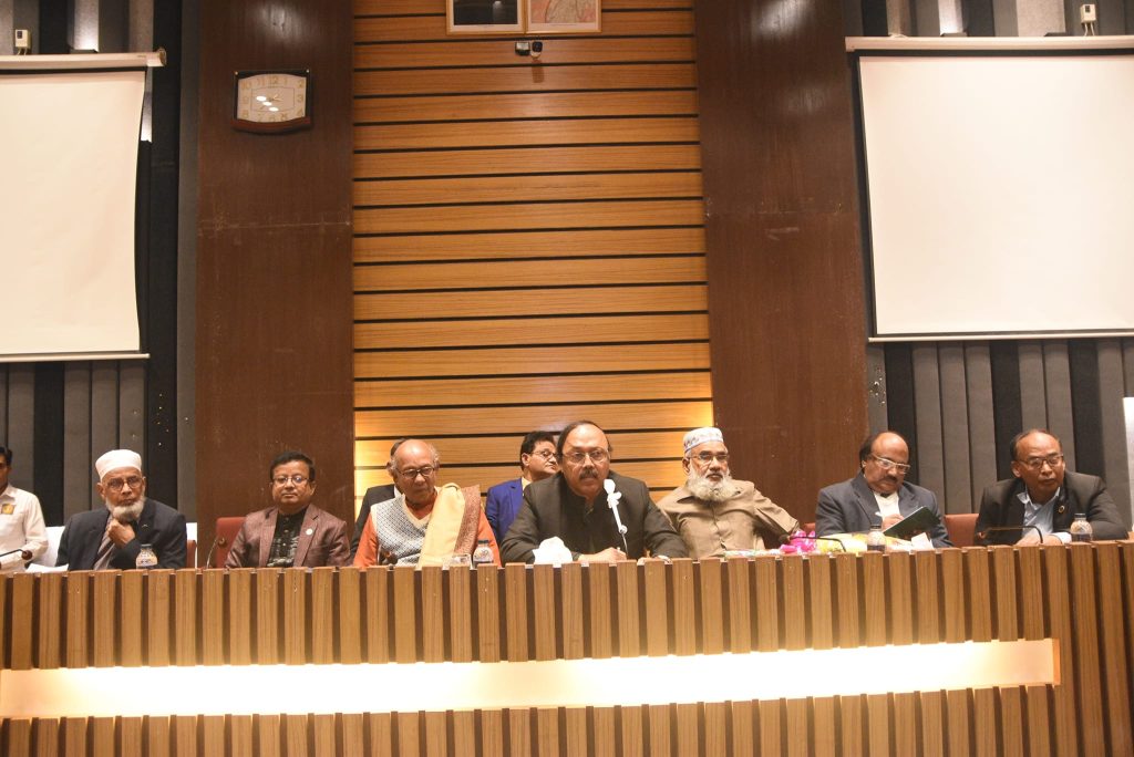 চাপাইনবাবগঞ্জ ও পাবনা সমিতির নেতৃবৃন্দের সাথে রাসিক মেয়রের মতবিনিময়