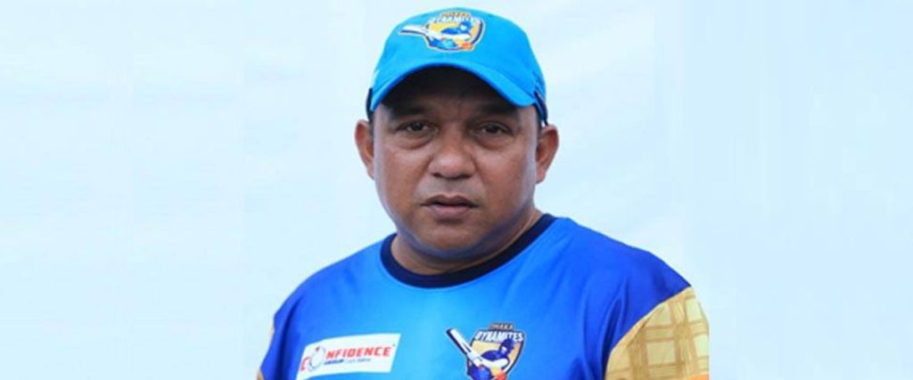ড্রেসিং রুমে ধূমপান করায় খালেদ মাহমুদকে জরিমানা