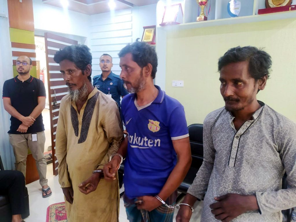 রাণীনগরে তিন মাদকসেবীর কারাদণ্ড