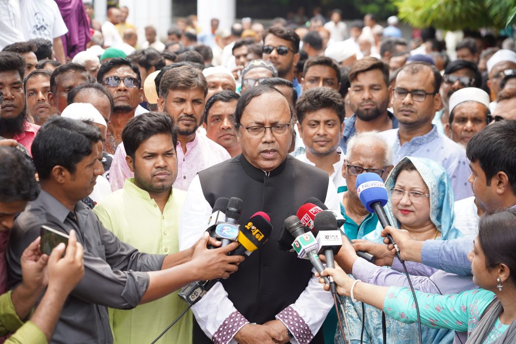 দায়িত্ব নিয়ে নির্বাচনী প্রতিশ্রুতি পর্যায়ক্রমে বাস্তবায়ন করব: লিটন