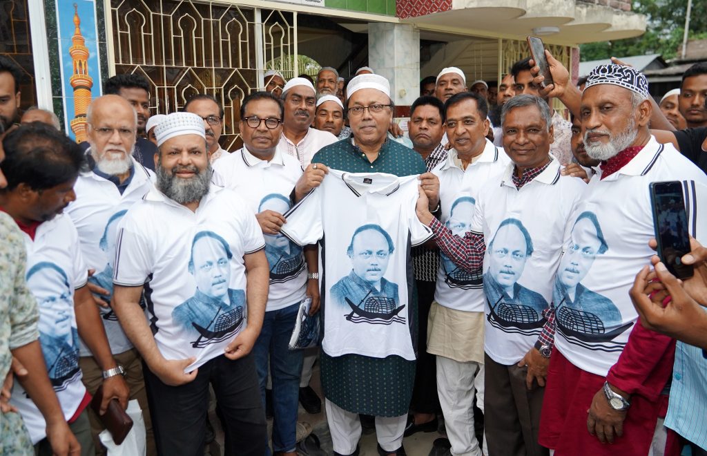 মেয়র প্রার্থী লিটনের প্রচারণায় দেশের কিংবদন্তি ফুটবলাররা
