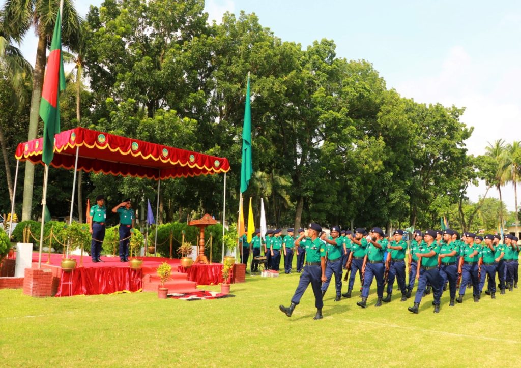 আরএমপি’র মাস্টার প্যারেড অনুষ্ঠিত