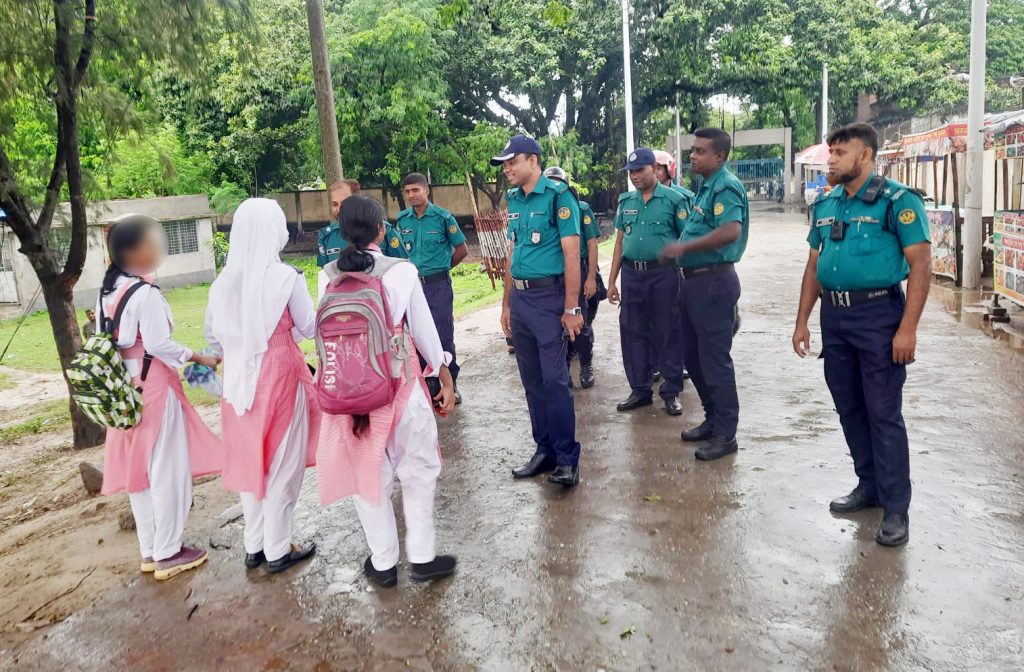 জনসচেতনতা সৃষ্টিতে আরএমপি’র মোটরসাইকেল মহড়া