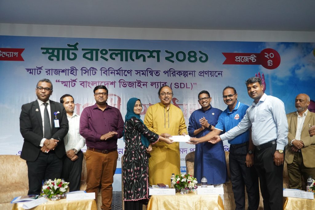 রাসিক মেয়রের উদ্যোগে স্মার্ট কর্মসংস্থান মেলা অনুষ্ঠিত,  চাকরি পাচ্ছেন প্রায় ৯০০ জন