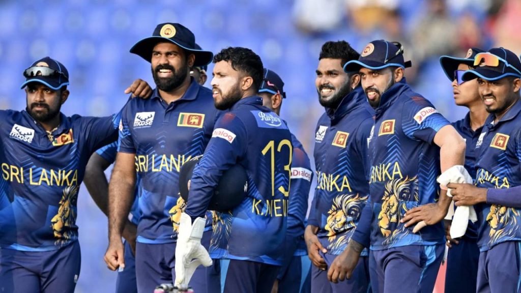 বিশ্বকাপে লঙ্কানদের তারকায় ঠাসা স্কোয়াড