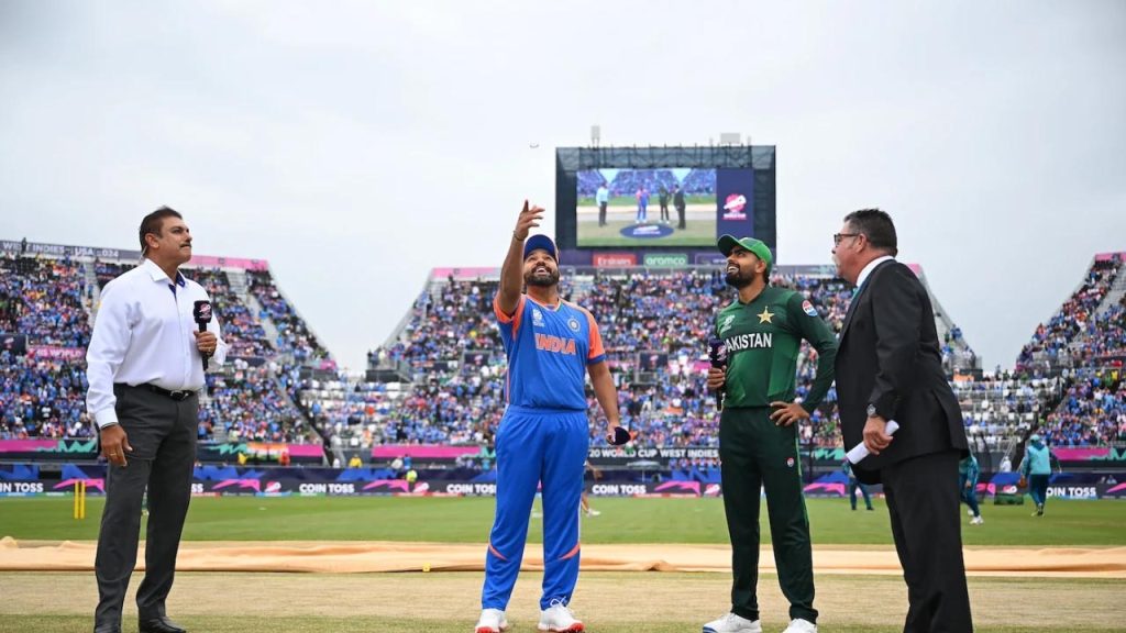 টস জিতে ভারতকে ব্যাটিংয়ে পাঠাল পাকিস্তান